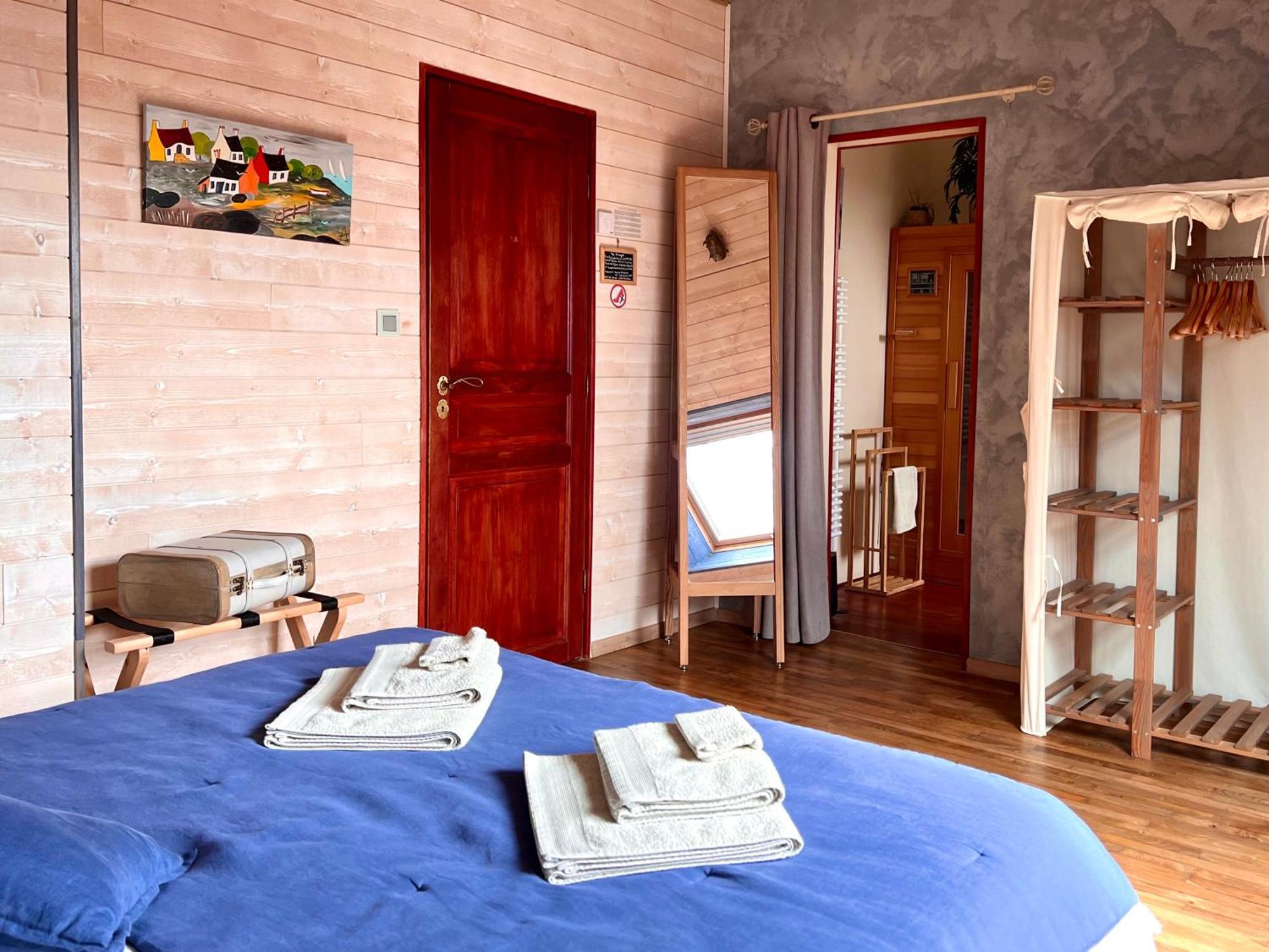 La Bisquine Bed and Breakfast Saint-Nolff Εξωτερικό φωτογραφία